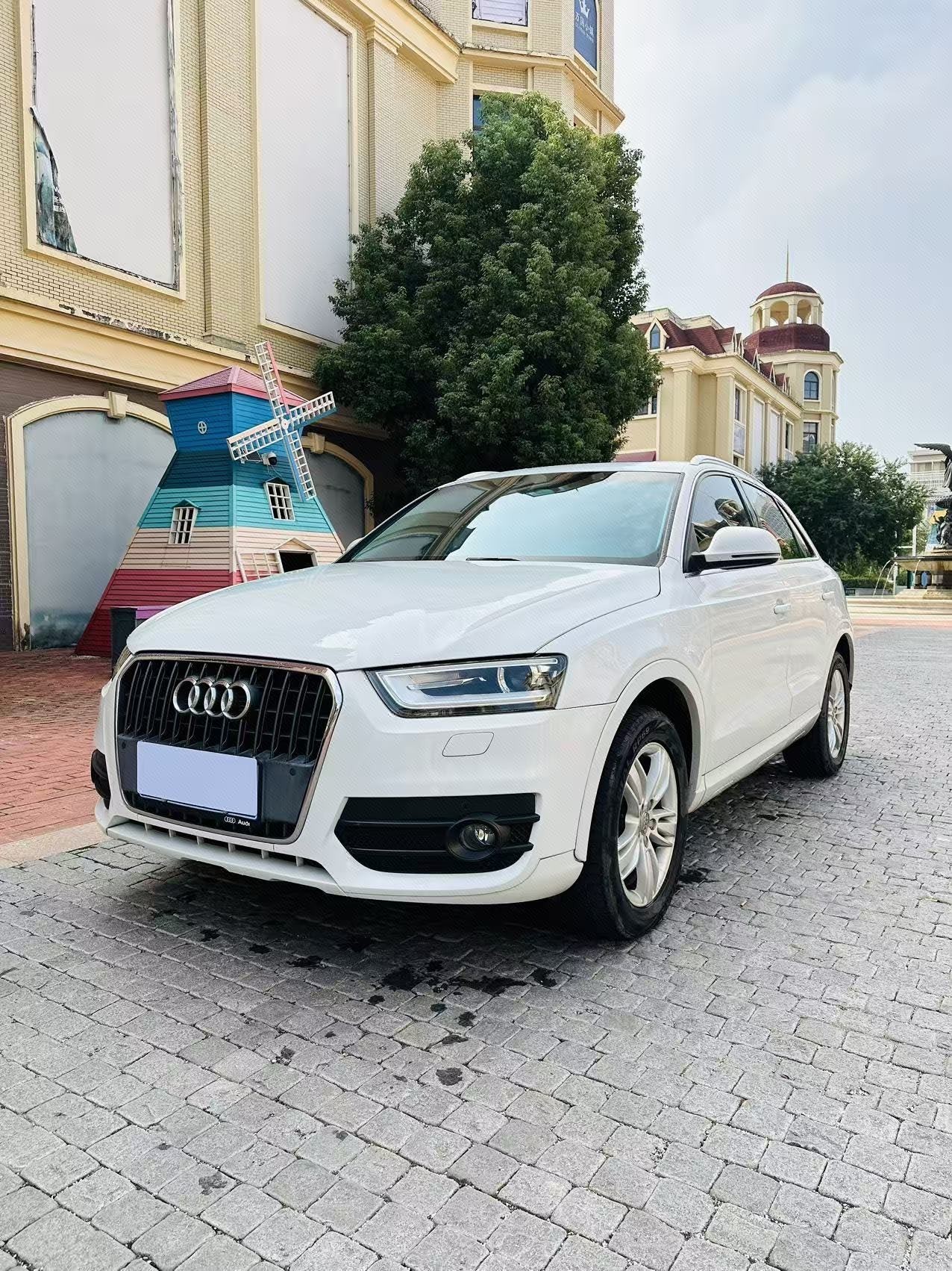 Audi Q3 2015 Audi Q3 2015 car image