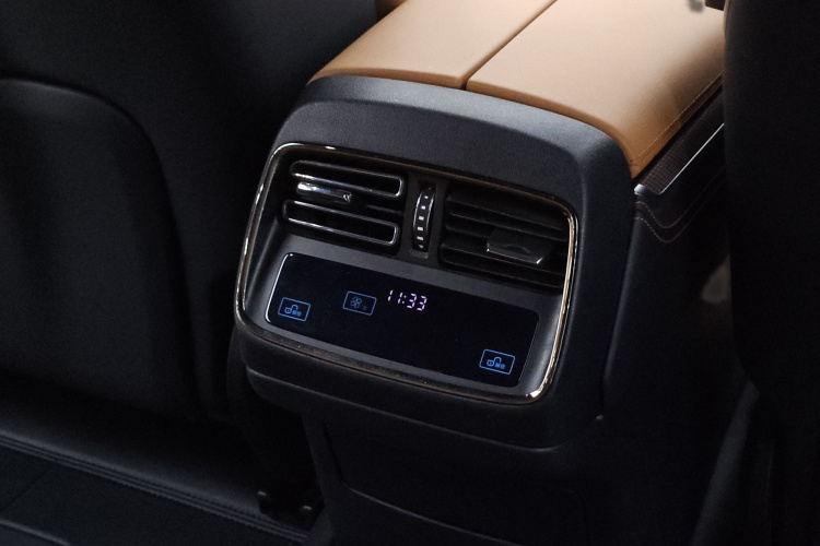 BYD Han 2022 immagine di auto #26