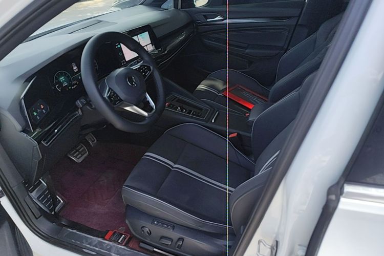 Volkswagen Golf 2021 immagine di auto #15