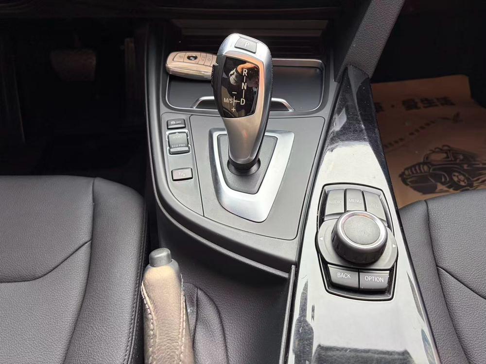 BMW 3 Series 2017 #12 BMW 3 Series 2017 car image #12