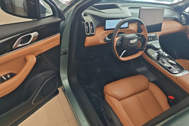 GEELY Boyue L 2025 #16 GEELY Boyue L 2025 изображение автомобиля #16