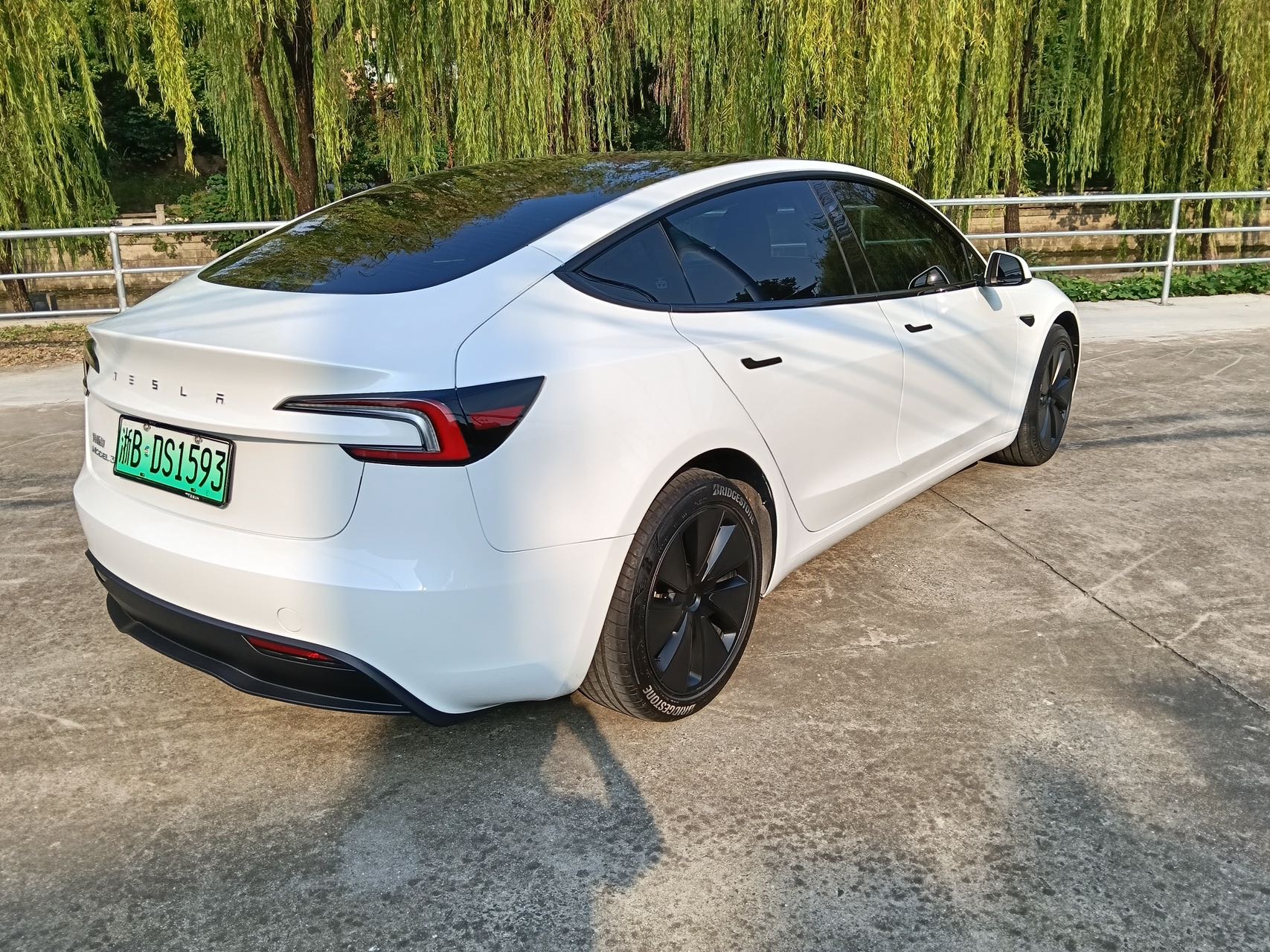 Tesla Model 3 2025 immagine di auto #5