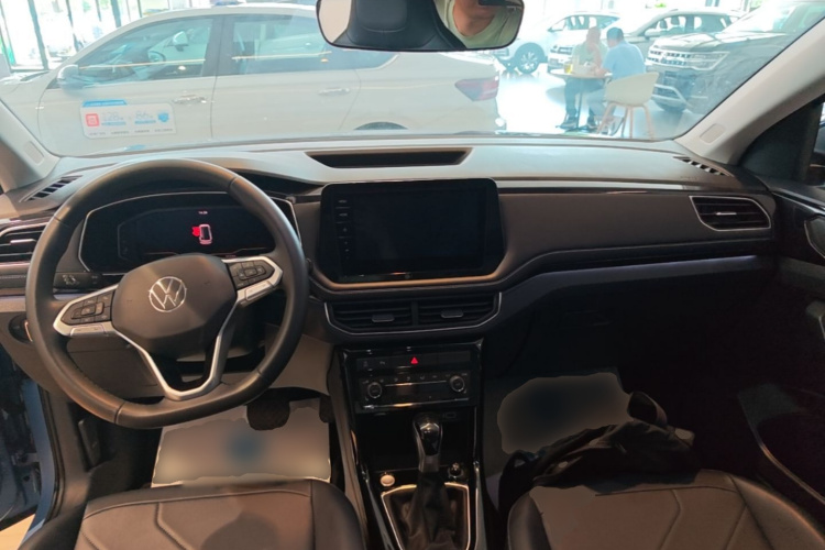 Volkswagen Tharu 2024 car image #10