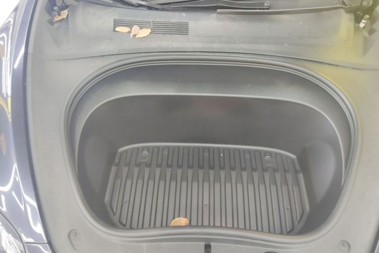 Tesla Model 3 2023 car image #22