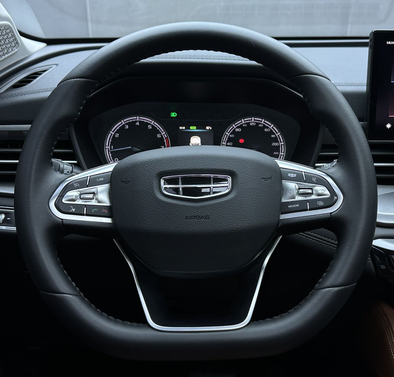 GEELY Vision X6 2023 car image #10