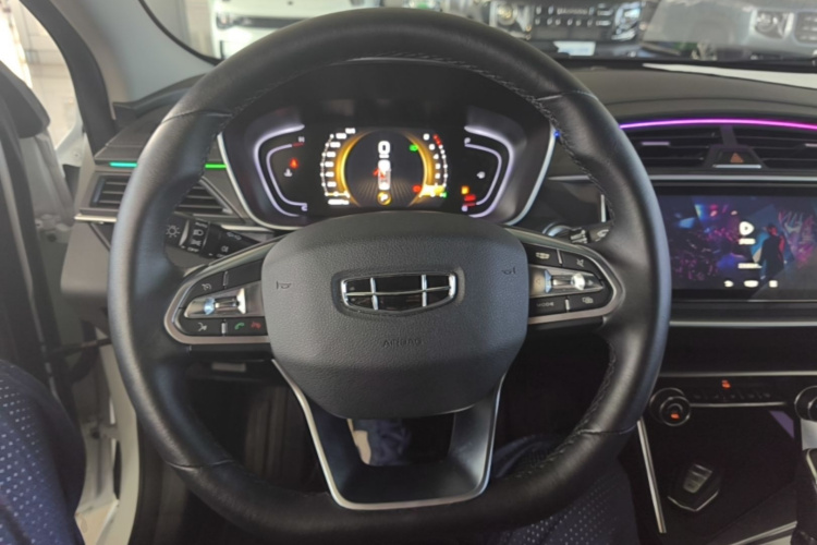 GEELY Binray 2022 immagine di auto #11
