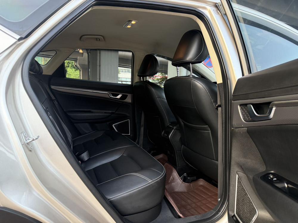 GEELY Emgrand GS 2018 #19 GEELY Emgrand GS 2018 immagine di auto #19