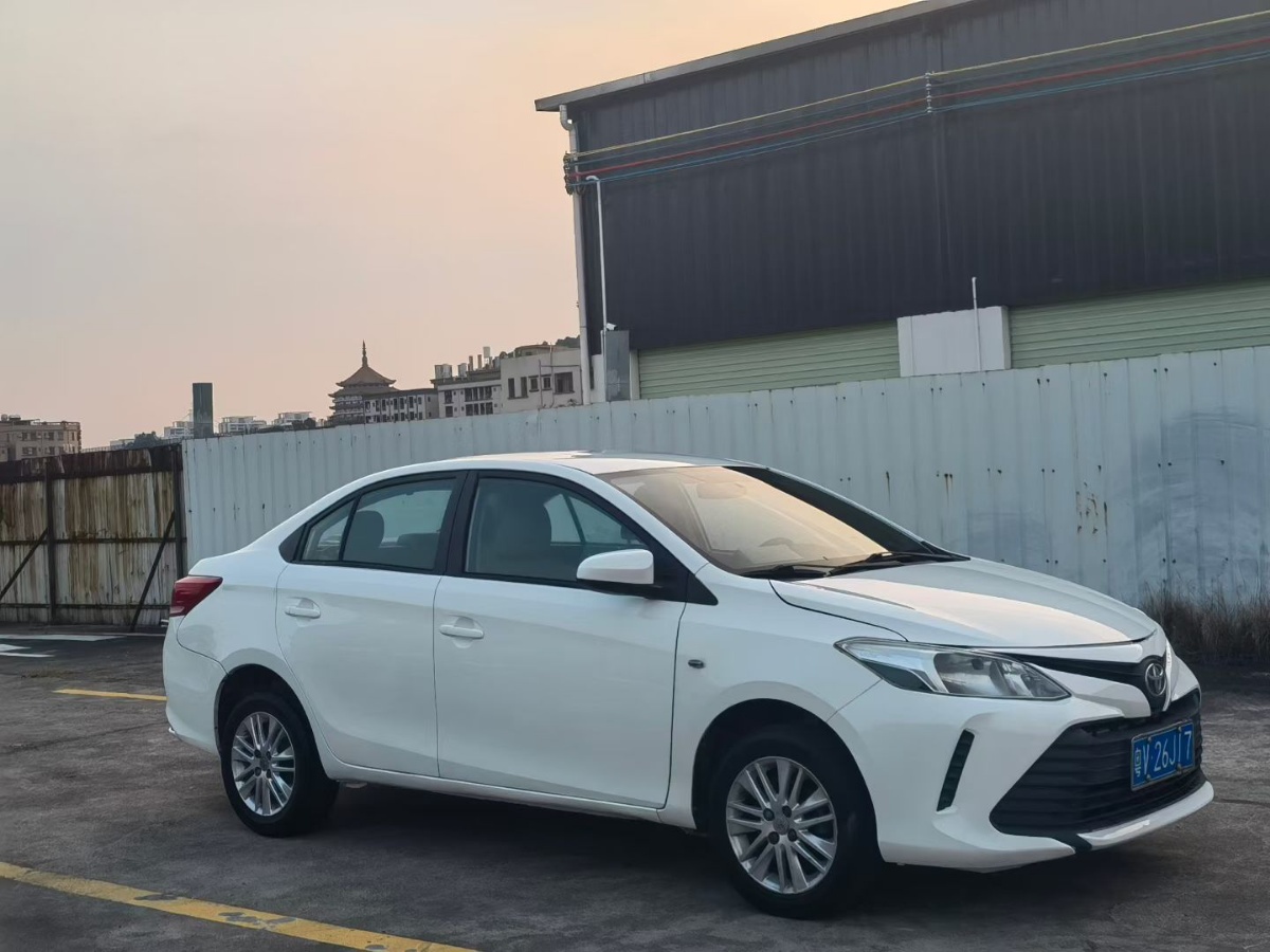 Toyota Vios 2017 Toyota Vios 2017 immagine di auto