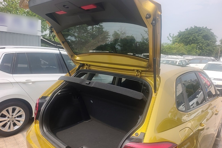Volkswagen Polo 2019 #21 Volkswagen Polo 2019 car image #21