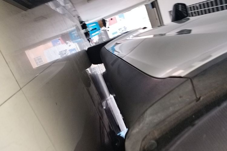 Tesla Model Y 2022 car image #28