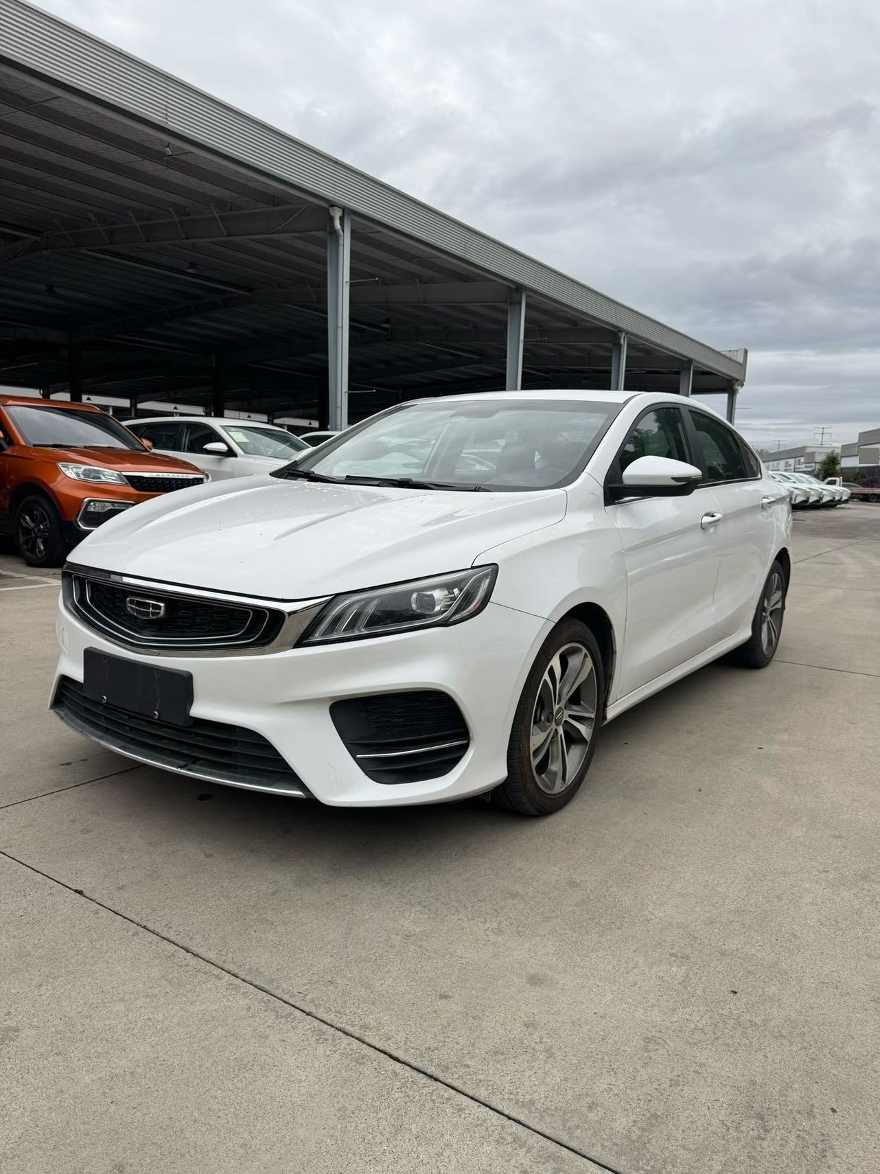 GEELY Binray 2018 car image 