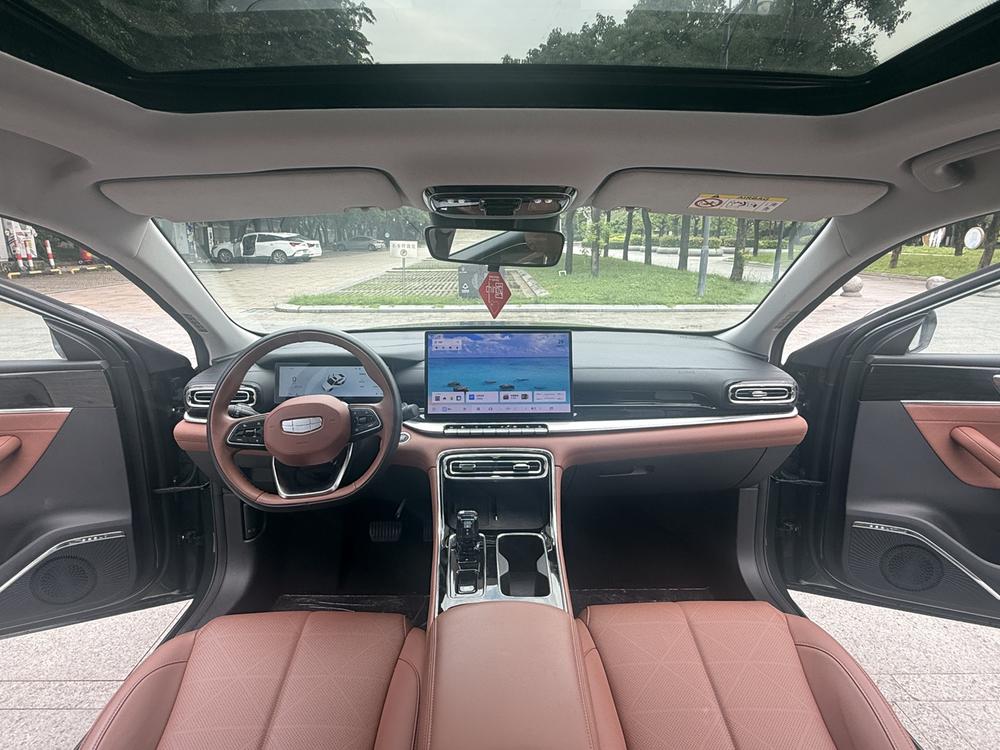 GEELY Emgrand 2025 #10 GEELY Emgrand 2025 car image #10