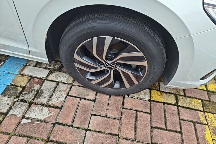 Volkswagen Bora 2025 car image #9