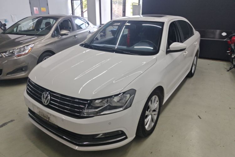 Volkswagen Lavida 2017 car image #2