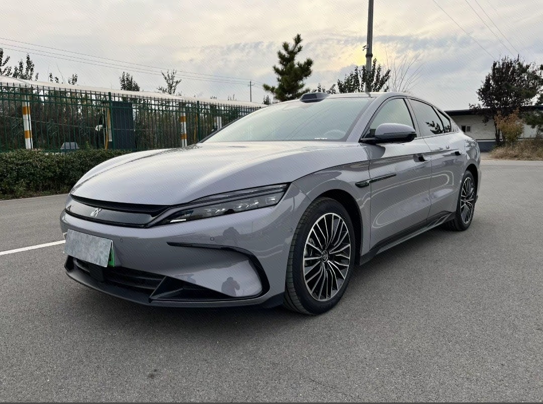 BYD HanL 2025 BYD HanL 2025 car image