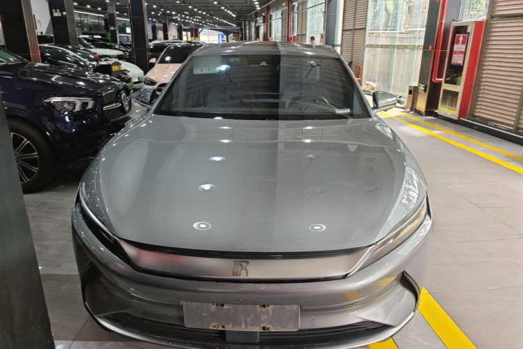 BYD Han 2022 car image #3
