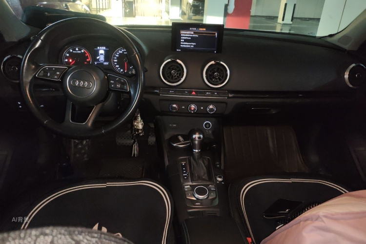Audi A3 2018 car image #11