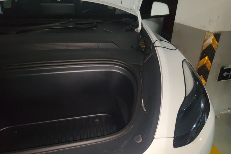 Tesla Model Y 2024 #27 Tesla Model Y 2024 car image #27
