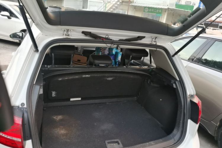 Volkswagen Golf 2016 car image #19