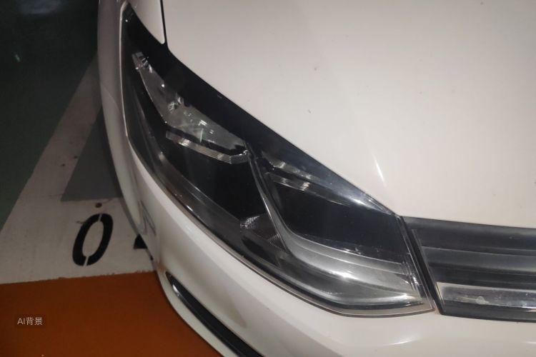 Volkswagen Polo 2015 car image #8