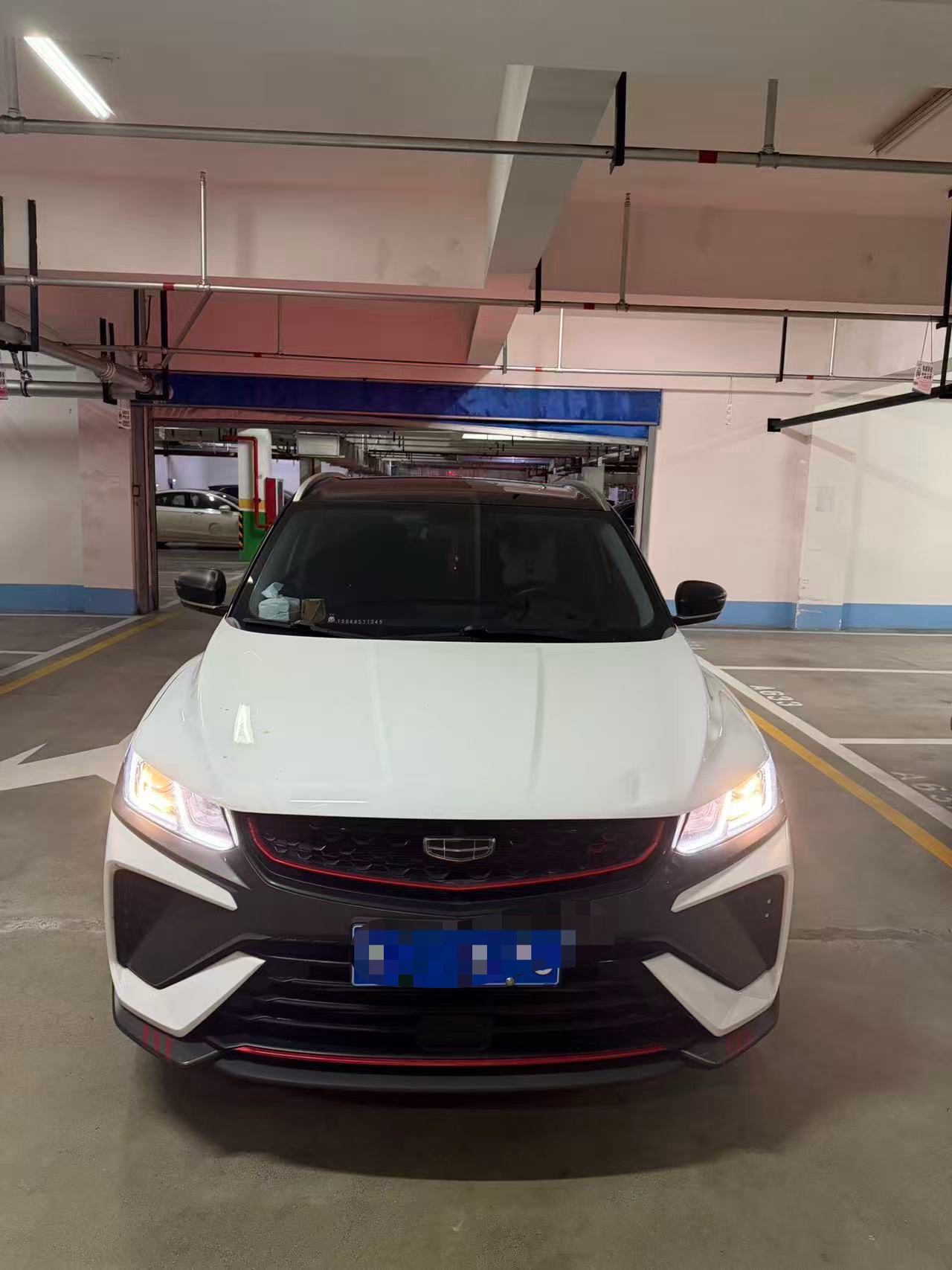 GEELY Coolray 2022 изображение автомобиля #4