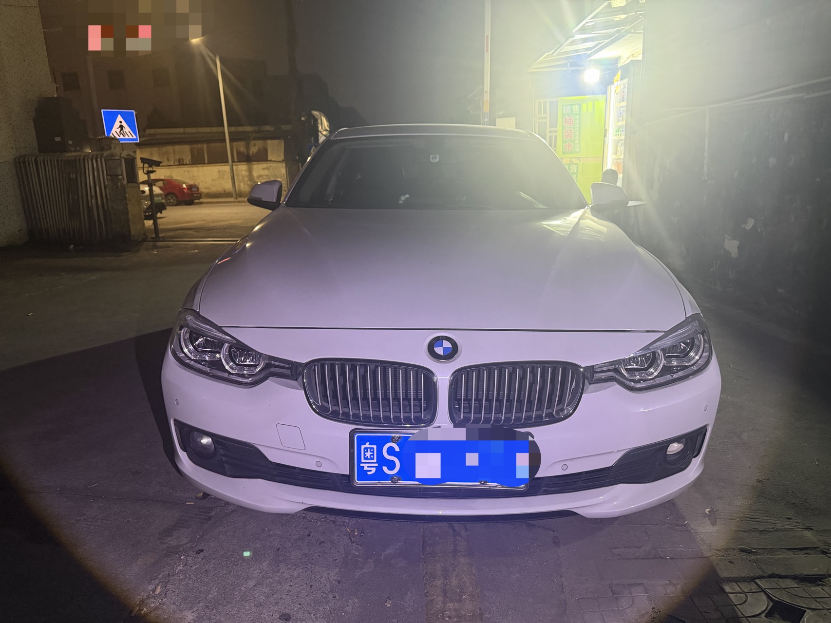BMW 3 Series 2019 car image #2