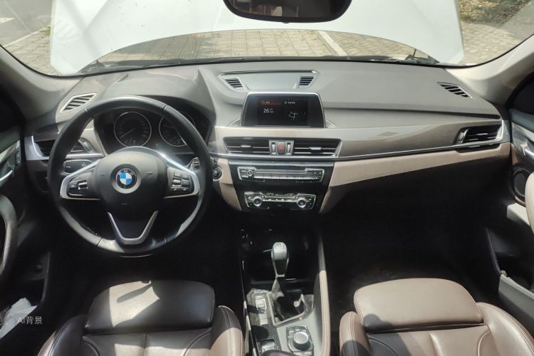 BMW X1 2018 car image #11