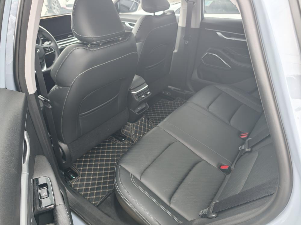 GEELY Emgrand 2023 #9 GEELY Emgrand 2023 car image #9