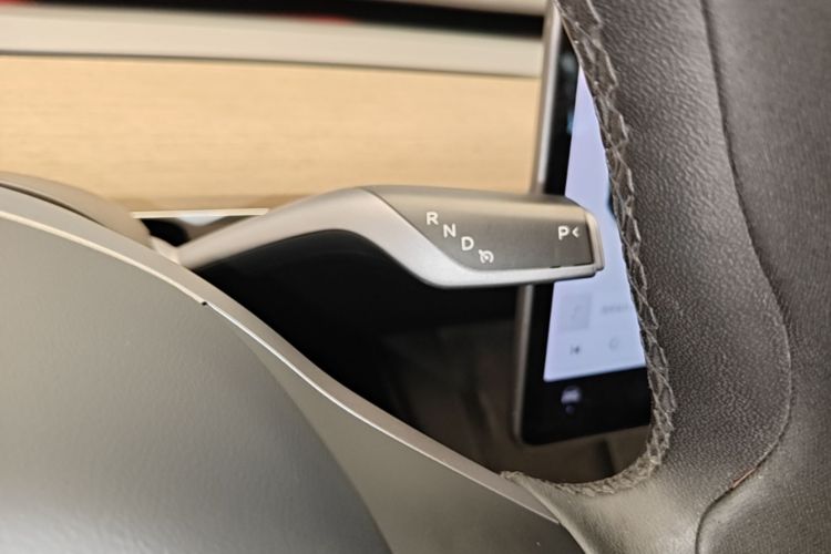 Tesla Model 3 2021 car image #14