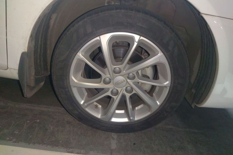 GEELY Emgrand 2020 car image #6