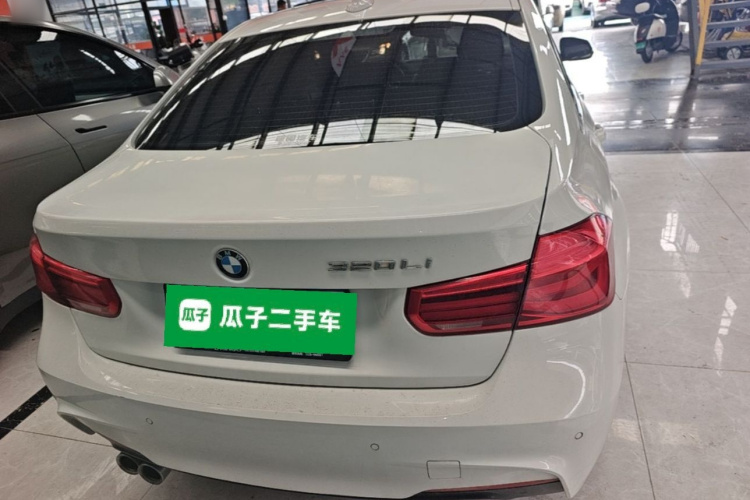 BMW 3 Series 2018 #6 BMW 3 Series 2018 car image #6