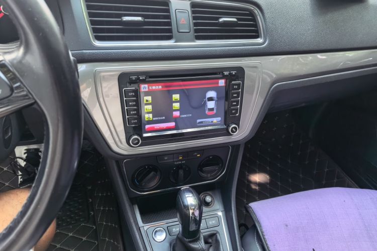 Volkswagen Lavida 2018 car image #13