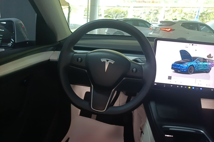 Tesla Model Y 2022 #15 Tesla Model Y 2022 car image #15