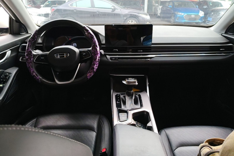 GEELY Emgrand 2022 car image #11