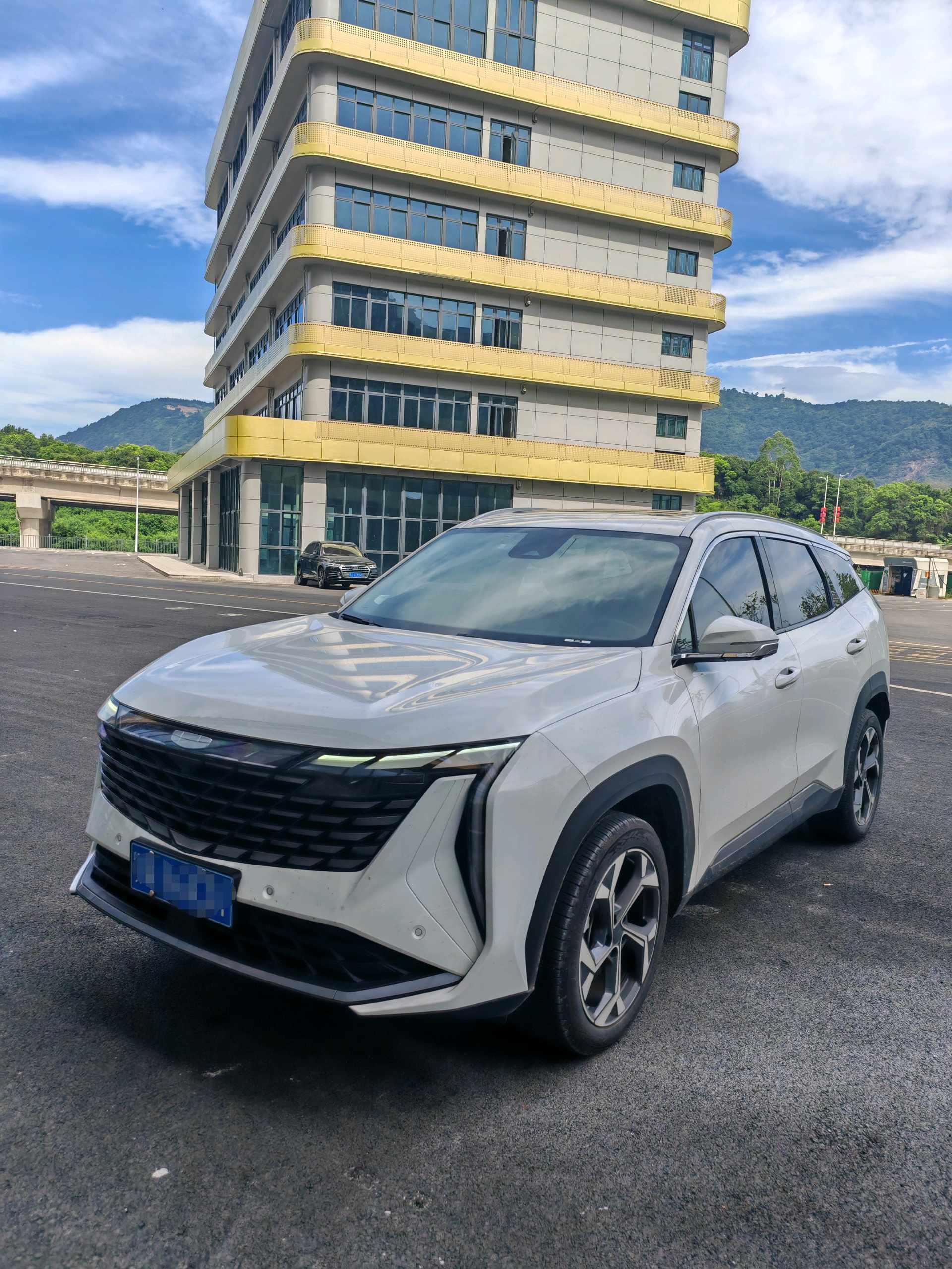 GEELY Boyue L 2023 GEELY Boyue L 2023 car image