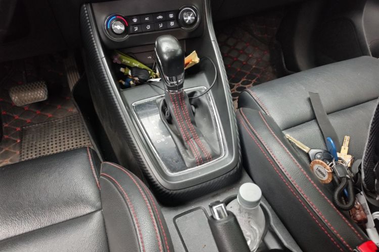 MG ZS 2018 #14 MG ZS 2018 car image #14