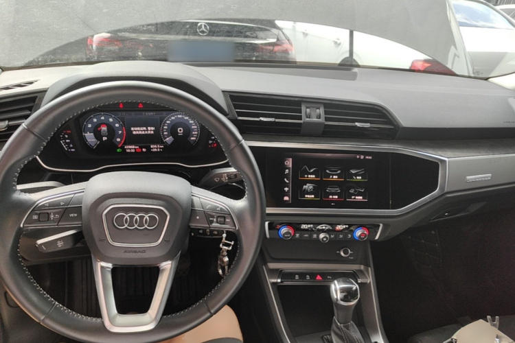 Audi Q3 2020 #10 Audi Q3 2020 car image #10
