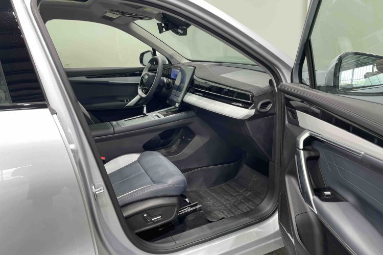 GEELY Boyue L 2024 صورة سيارة #10