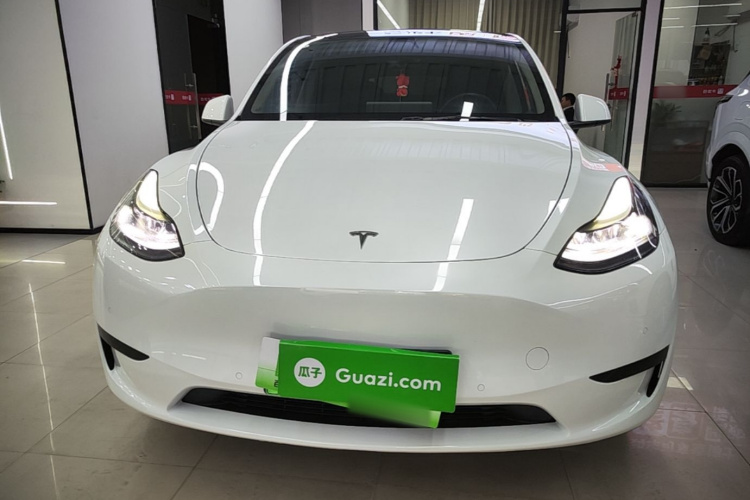 Tesla Model Y 2022 #3 Tesla Model Y 2022 car image #3