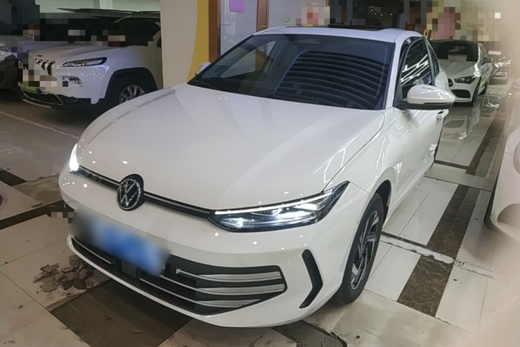 Volkswagen Lavida 2026 car image #2