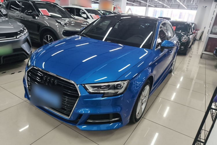 Audi A3 2019 car image #2