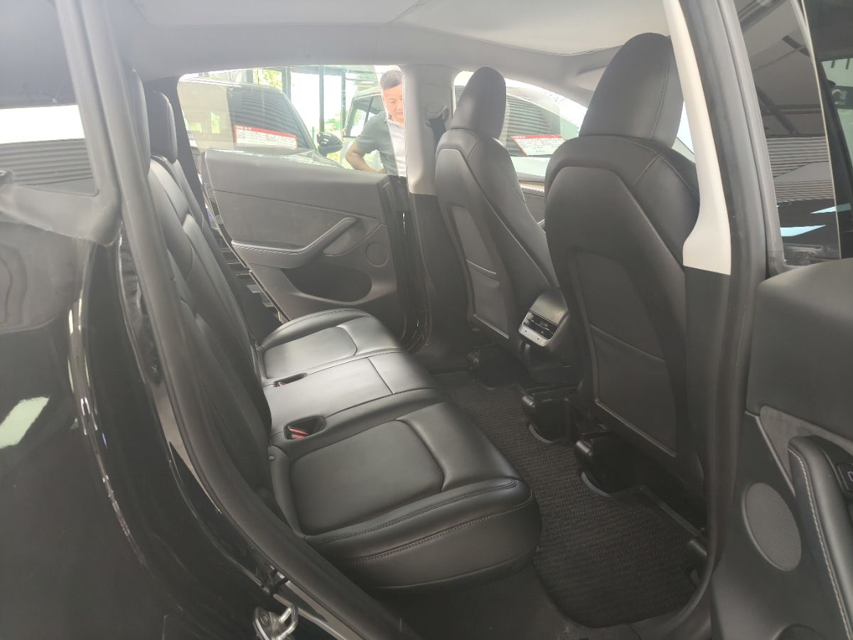 Tesla Model Y 2022 #11 Tesla Model Y 2022 car image #11