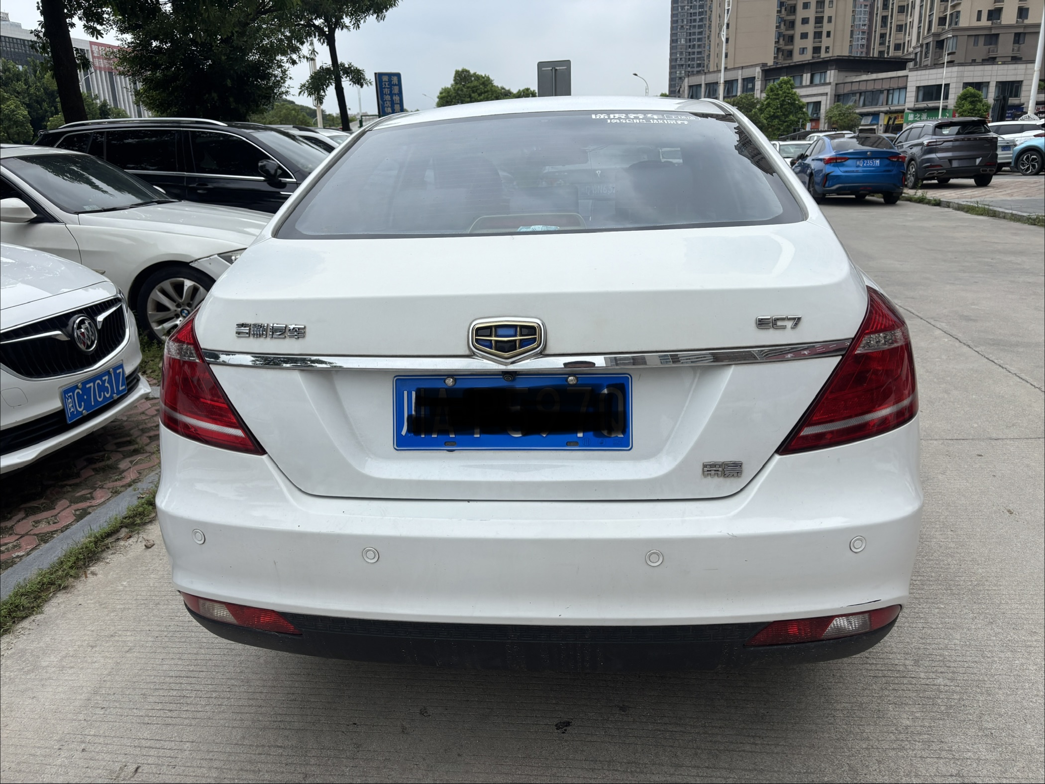 GEELY Emgrand 2015 #9 GEELY Emgrand 2015 car image #9