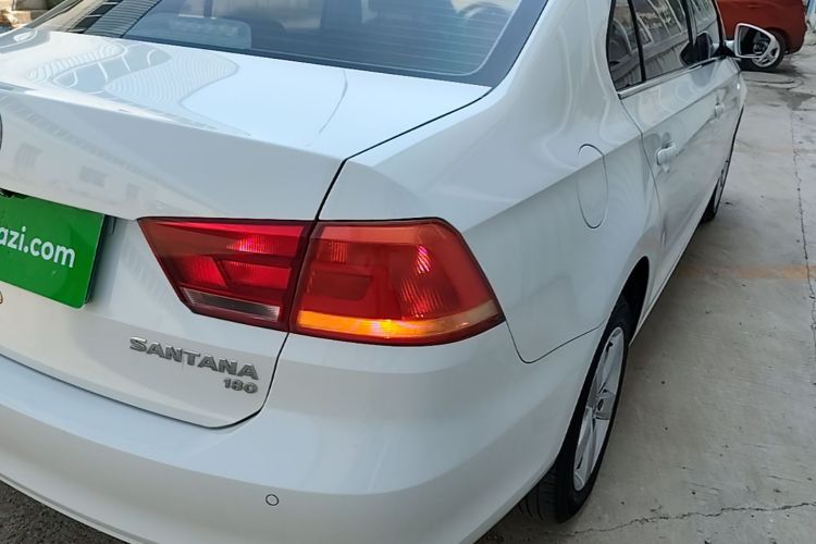 Volkswagen Santana 2016 car image #8