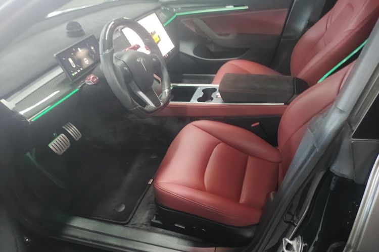 Tesla Model 3 2023 car image #19