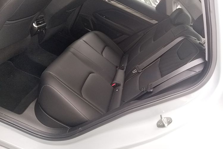 GEELY Emgrand L HiP 2023 car image #17