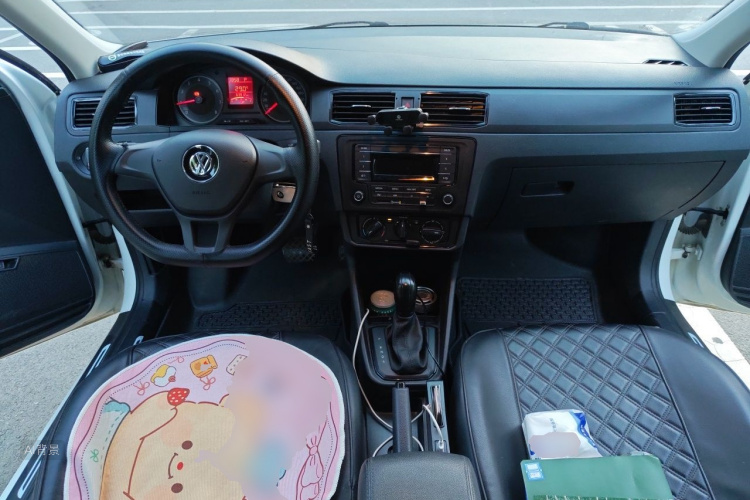 Volkswagen Santana 2022 car image #11
