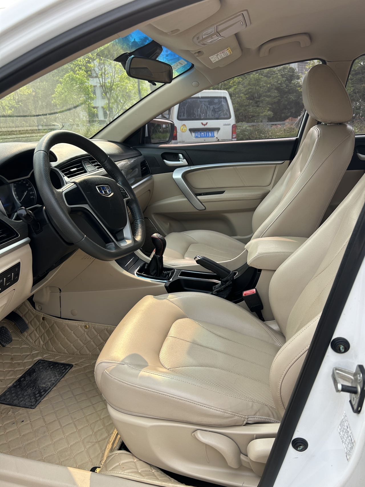 GEELY Emgrand 2017 صورة سيارة #9