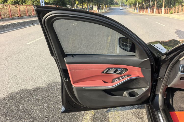 BMW 3 Series 2024 car image #19