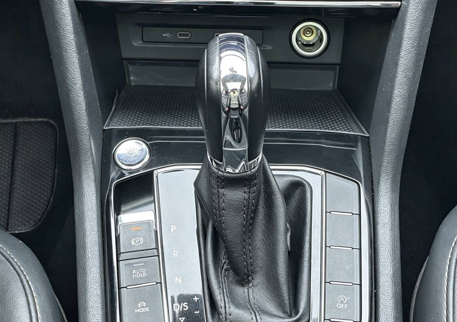 Volkswagen Tharu 2022 car image #13